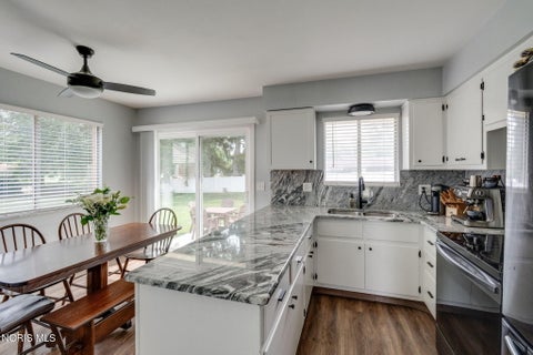 Tiny photo for 5946 E Heights Drive, Toledo, OH 43613 (MLS # 10010503)