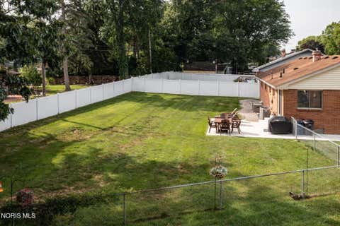 Tiny photo for 5946 E Heights Drive, Toledo, OH 43613 (MLS # 10010503)