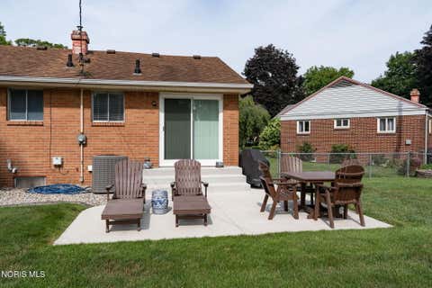 Tiny photo for 5946 E Heights Drive, Toledo, OH 43613 (MLS # 10010503)