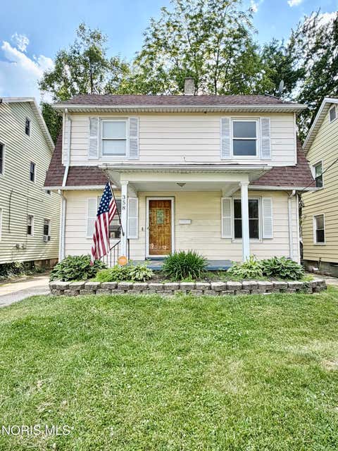 Photo of 358 Van Buren Avenue, Toledo, OH 43605 (MLS # 10008828)