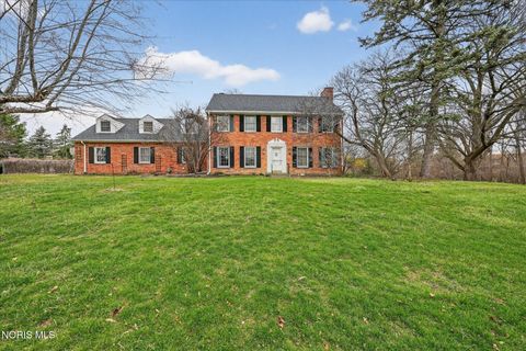 Photo of 8118 Erie Street, Sylvania, OH 43560 (MLS # 10005795)