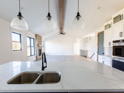 Tiny photo for 8501 Alyssa Way, Monclova, OH 43542 (MLS # 10005574)