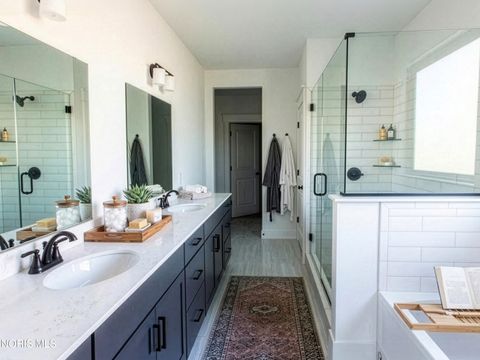 Tiny photo for 8501 Alyssa Way, Monclova, OH 43542 (MLS # 10005574)