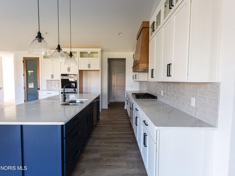 Tiny photo for 8501 Alyssa Way, Monclova, OH 43542 (MLS # 10005574)