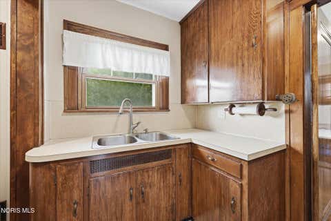Tiny photo for 2640 104th Street, Toledo, OH 43611 (MLS # 10012061)