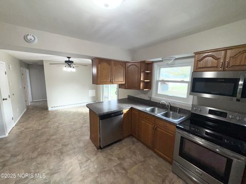 Tiny photo for 10917 Nelson Road, Bowling Green, OH 43402 (MLS # 6136927)