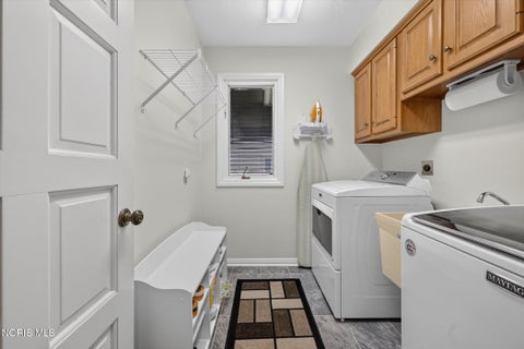 Tiny photo for 5036 Cartagena Drive, Toledo, OH 43623 (MLS # 10013981)
