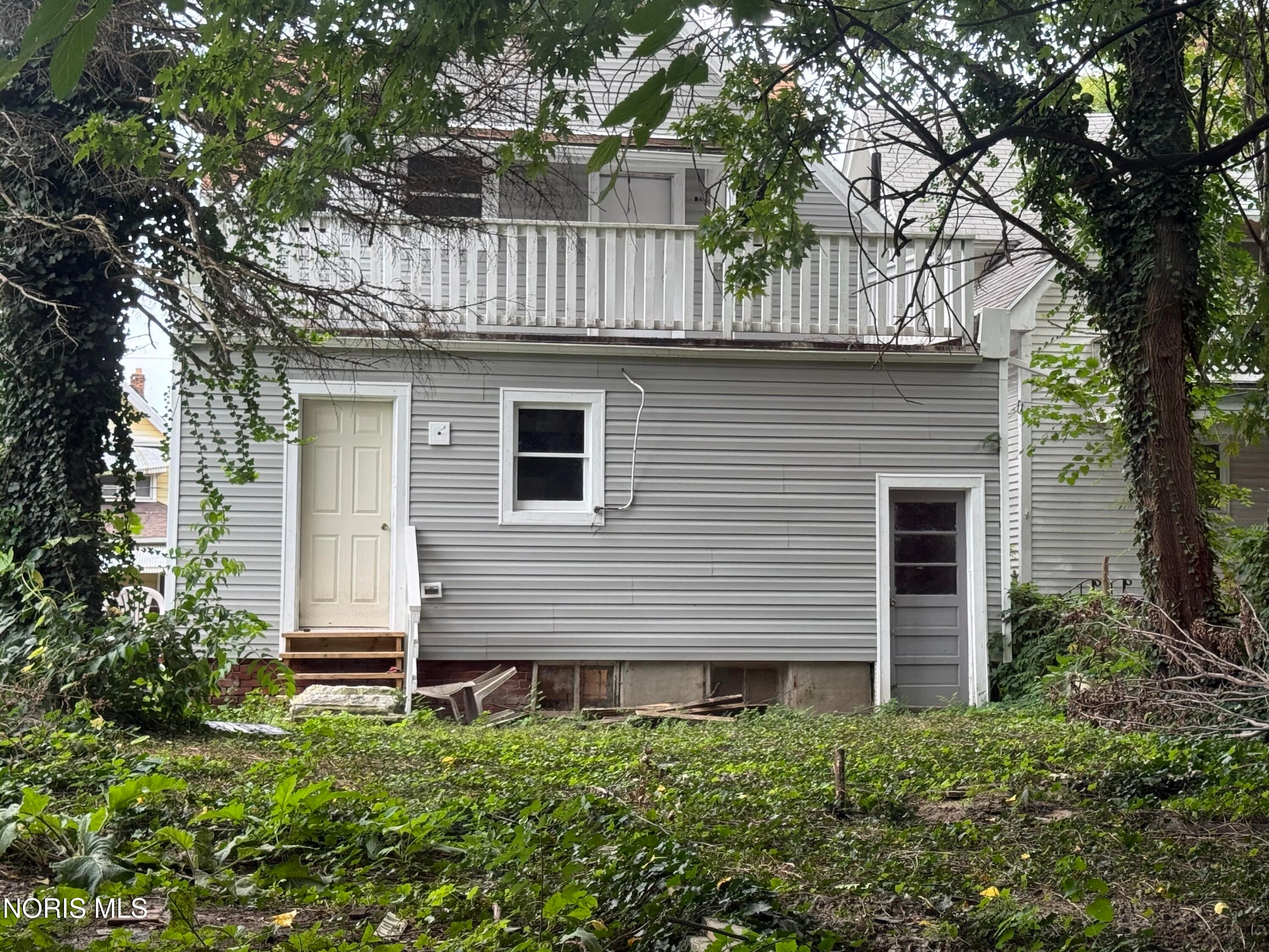 2619 Locust Street
