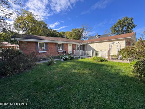 Tiny photo for 6079 Whiteford Center Road, Toledo, OH 43613 (MLS # 10000188)