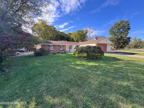 Tiny photo for 6079 Whiteford Center Road, Toledo, OH 43613 (MLS # 10000188)