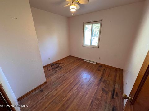 Tiny photo for 6079 Whiteford Center Road, Toledo, OH 43613 (MLS # 10000188)
