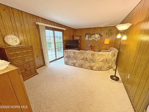 Tiny photo for 818 Lafayette Boulevard, Bowling Green, OH 43402 (MLS # 10001756)