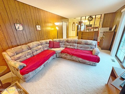 Tiny photo for 818 Lafayette Boulevard, Bowling Green, OH 43402 (MLS # 10001756)