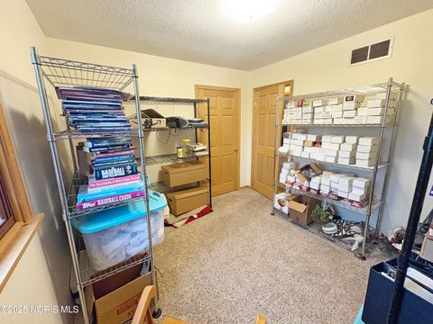 Tiny photo for 818 Lafayette Boulevard, Bowling Green, OH 43402 (MLS # 10001756)