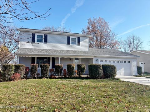 Photo of 818 Lafayette Boulevard, Bowling Green, OH 43402 (MLS # 10001756)