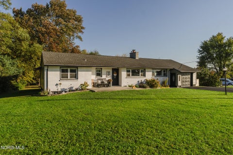Tiny photo for 1628 W Main Cross Street, Findlay, OH 45840 (MLS # 10014703)
