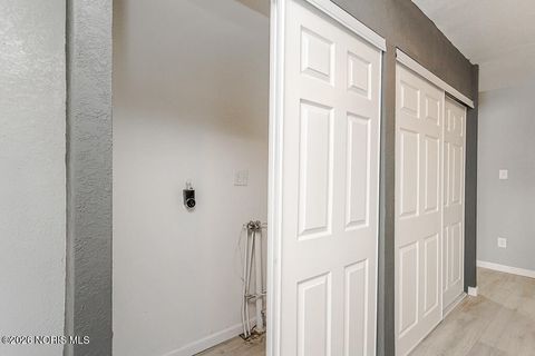 Tiny photo for 5922 Gany Mede Drive, Toledo, OH 43623 (MLS # 10003979)