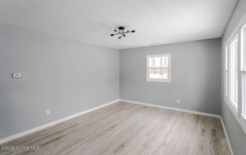 Tiny photo for 5922 Gany Mede Drive, Toledo, OH 43623 (MLS # 10003979)