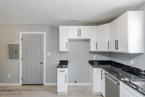 Tiny photo for 5922 Gany Mede Drive, Toledo, OH 43623 (MLS # 10003979)