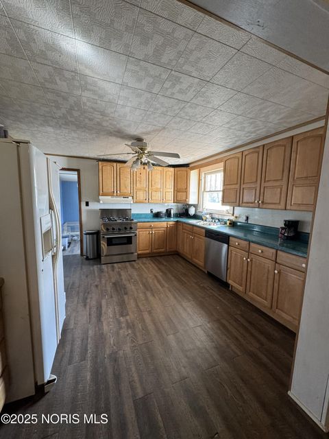 Tiny photo for 208 N Henry Street, Malinta, OH 43535 (MLS # 10000706)