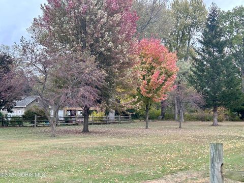 Tiny photo for 2137 Drouillard Road, Northwood, OH 43619 (MLS # 10000561)