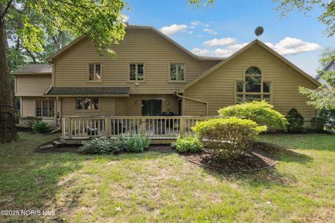 Tiny photo for 4816 Sunwood Drive, Toledo, OH 43623 (MLS # 10001079)