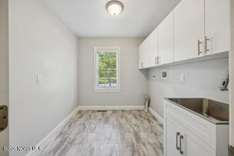 Tiny photo for 7716 Pope Run Lane, Sylvania, OH 43560 (MLS # 10001808)