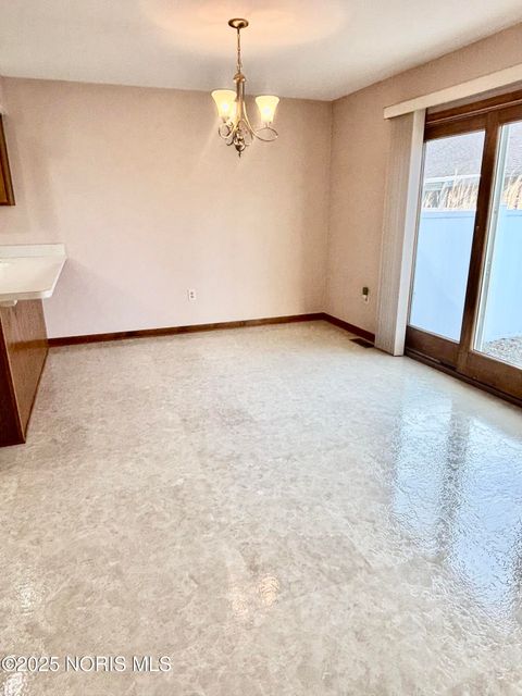 Tiny photo for 4269 Townhouse Drive # D, Oregon, OH 43616 (MLS # 10002388)