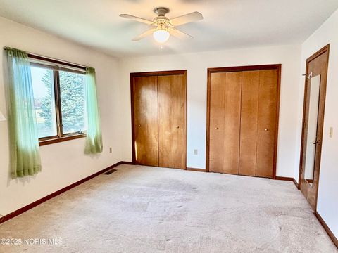 Tiny photo for 4269 Townhouse Drive # D, Oregon, OH 43616 (MLS # 10002388)