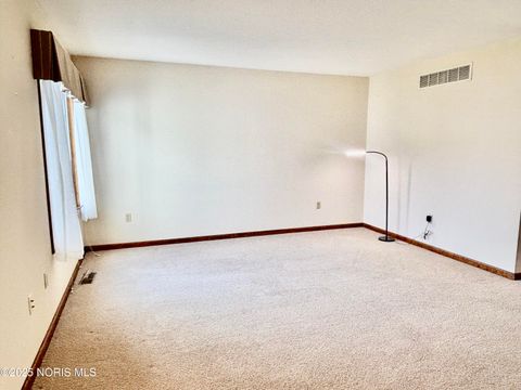 Tiny photo for 4269 Townhouse Drive # D, Oregon, OH 43616 (MLS # 10002388)