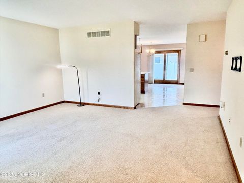 Tiny photo for 4269 Townhouse Drive # D, Oregon, OH 43616 (MLS # 10002388)