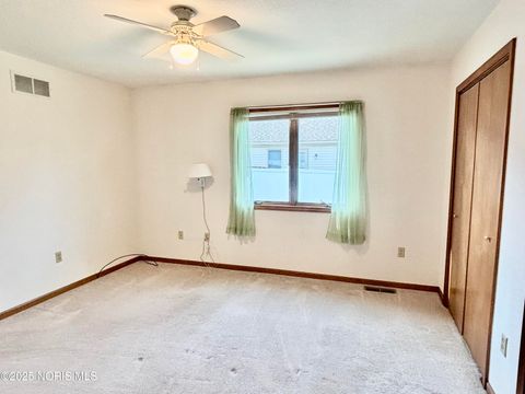 Tiny photo for 4269 Townhouse Drive # D, Oregon, OH 43616 (MLS # 10002388)