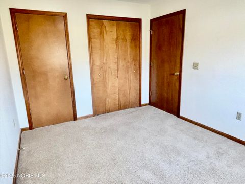 Tiny photo for 4269 Townhouse Drive # D, Oregon, OH 43616 (MLS # 10002388)