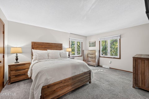 Tiny photo for 6544 Kingsbridge Drive # 4, Sylvania, OH 43560 (MLS # 10011449)