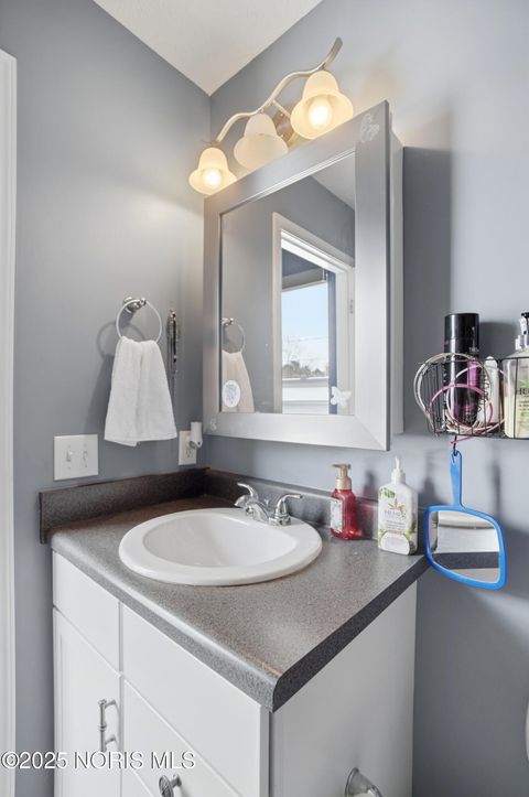 Tiny photo for 29411 Mabel Street, Millbury, OH 43447 (MLS # 10001956)