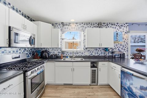 Tiny photo for 29411 Mabel Street, Millbury, OH 43447 (MLS # 10001956)