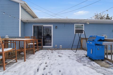 Tiny photo for 29411 Mabel Street, Millbury, OH 43447 (MLS # 10001956)