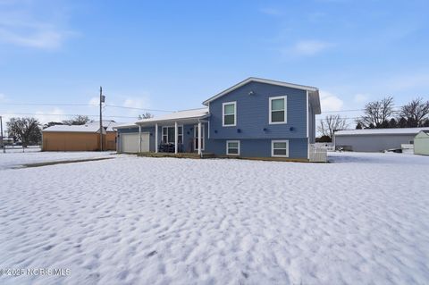 Tiny photo for 29411 Mabel Street, Millbury, OH 43447 (MLS # 10001956)