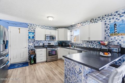 Tiny photo for 29411 Mabel Street, Millbury, OH 43447 (MLS # 10001956)