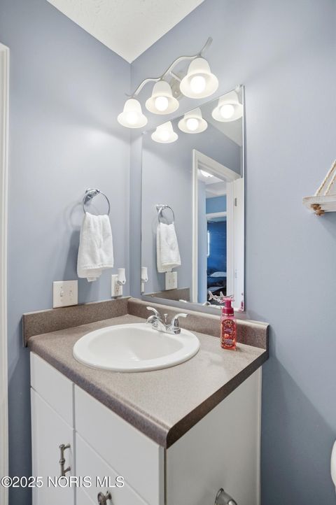 Tiny photo for 29411 Mabel Street, Millbury, OH 43447 (MLS # 10001956)