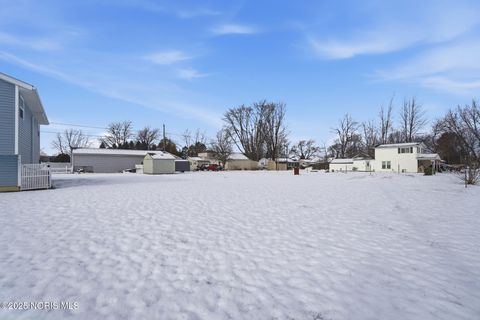 Tiny photo for 29411 Mabel Street, Millbury, OH 43447 (MLS # 10001956)