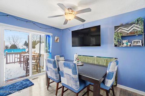 Tiny photo for 29411 Mabel Street, Millbury, OH 43447 (MLS # 10001956)