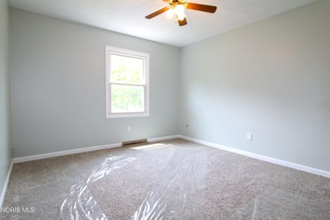 Tiny photo for 2302 Country Squire Lane, Toledo, OH 43615 (MLS # 10009310)