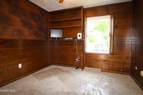 Tiny photo for 2302 Country Squire Lane, Toledo, OH 43615 (MLS # 10009310)