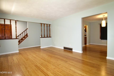Tiny photo for 2302 Country Squire Lane, Toledo, OH 43615 (MLS # 10009310)