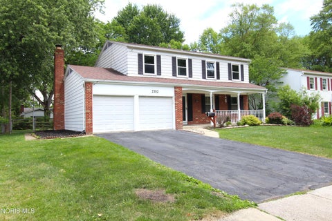 Tiny photo for 2302 Country Squire Lane, Toledo, OH 43615 (MLS # 10009310)