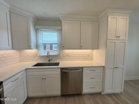 Tiny photo for 2188 N Carriage Lane #7, Port Clinton, OH 43452 (MLS # 10013846)