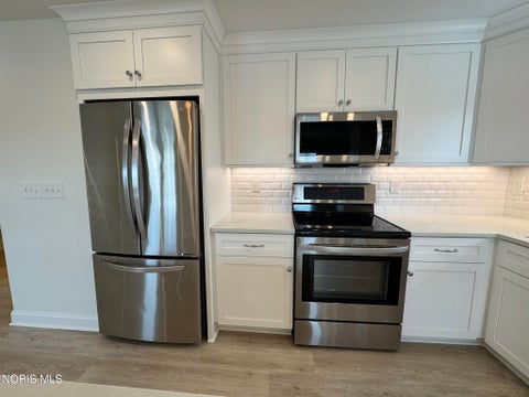Tiny photo for 2188 N Carriage Lane #7, Port Clinton, OH 43452 (MLS # 10013846)