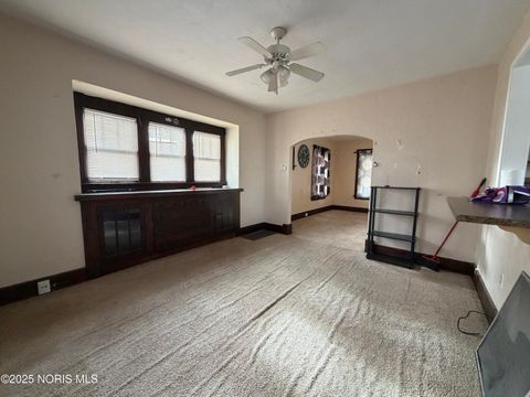 Tiny photo for 1752 Pilgrim Road, Toledo, OH 43607 (MLS # 10001917)