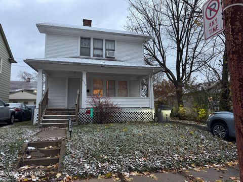 Photo of 1752 Pilgrim Road, Toledo, OH 43607 (MLS # 10001917)